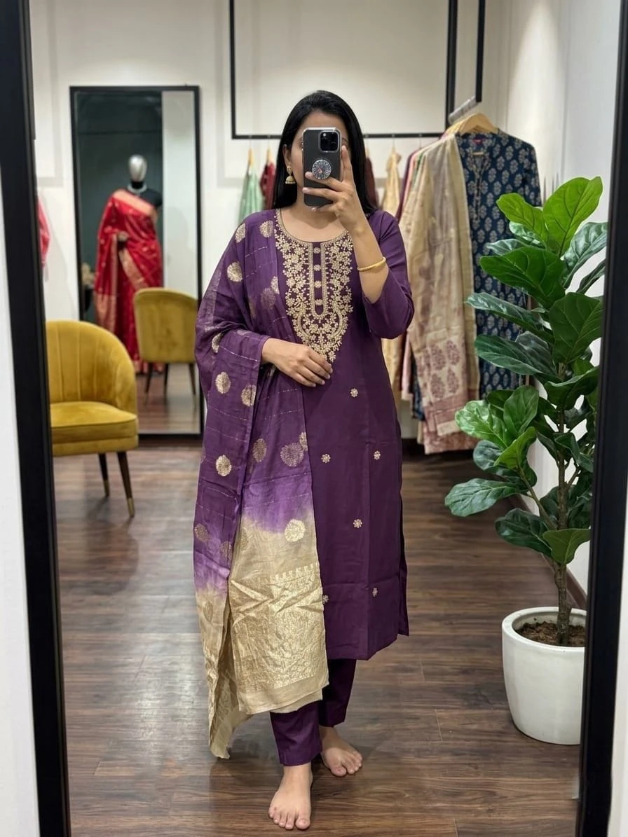 Elegant Straight Cut Salwar Suit